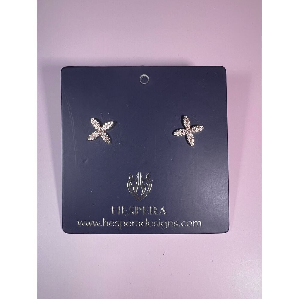 Hespera stud earrings